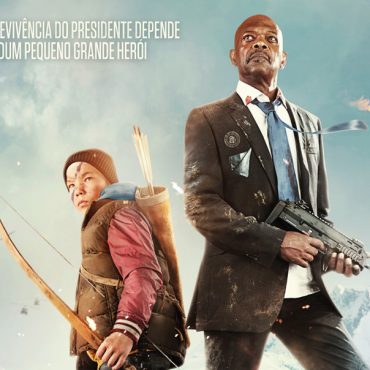 Big Game é um peça completamente inesperada no puzzle da cinematografia actual. Apresentado aos meios de comunicação como um filme juvenil de acção, seguindo uma receita aparentemente previsível, surpreende quando, embora não saindo completamente dos contornos defendidos pelo gênero, consegue no todo ser um filme bastante curioso pela sua originalidade.