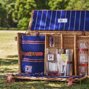 A Beefeater 24 e a Hackett London apresentaram na loja Hackett London da Avenida da Liberdade, o “Ultimate Cocktail picnic pack” - um MUST!